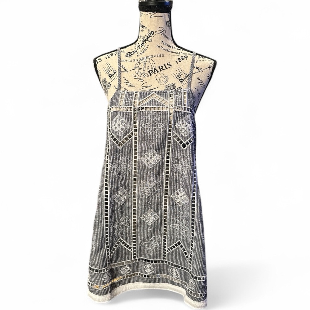POL Embroidered Cutout Mini Dress Coverup Cotton Boho Festival Gray L NWOT